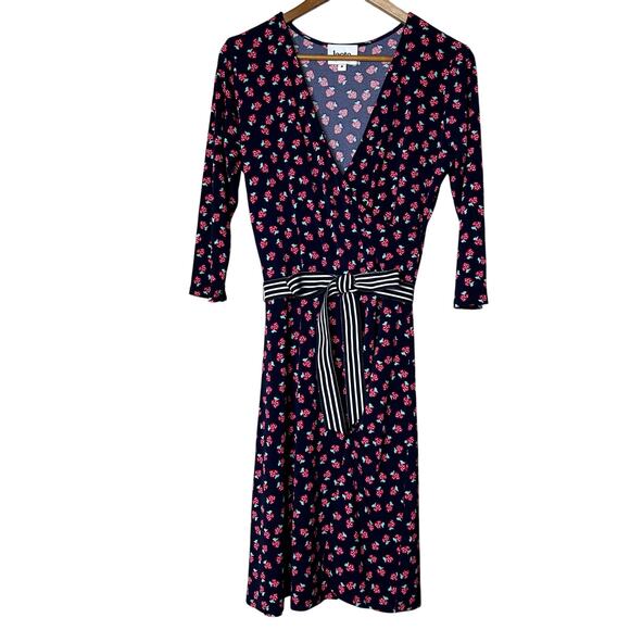 Leota Dress‎ Strawberry Patch Perfect Faux Wrap Navy Lightweight Belted Size M - Picture 1 of 9